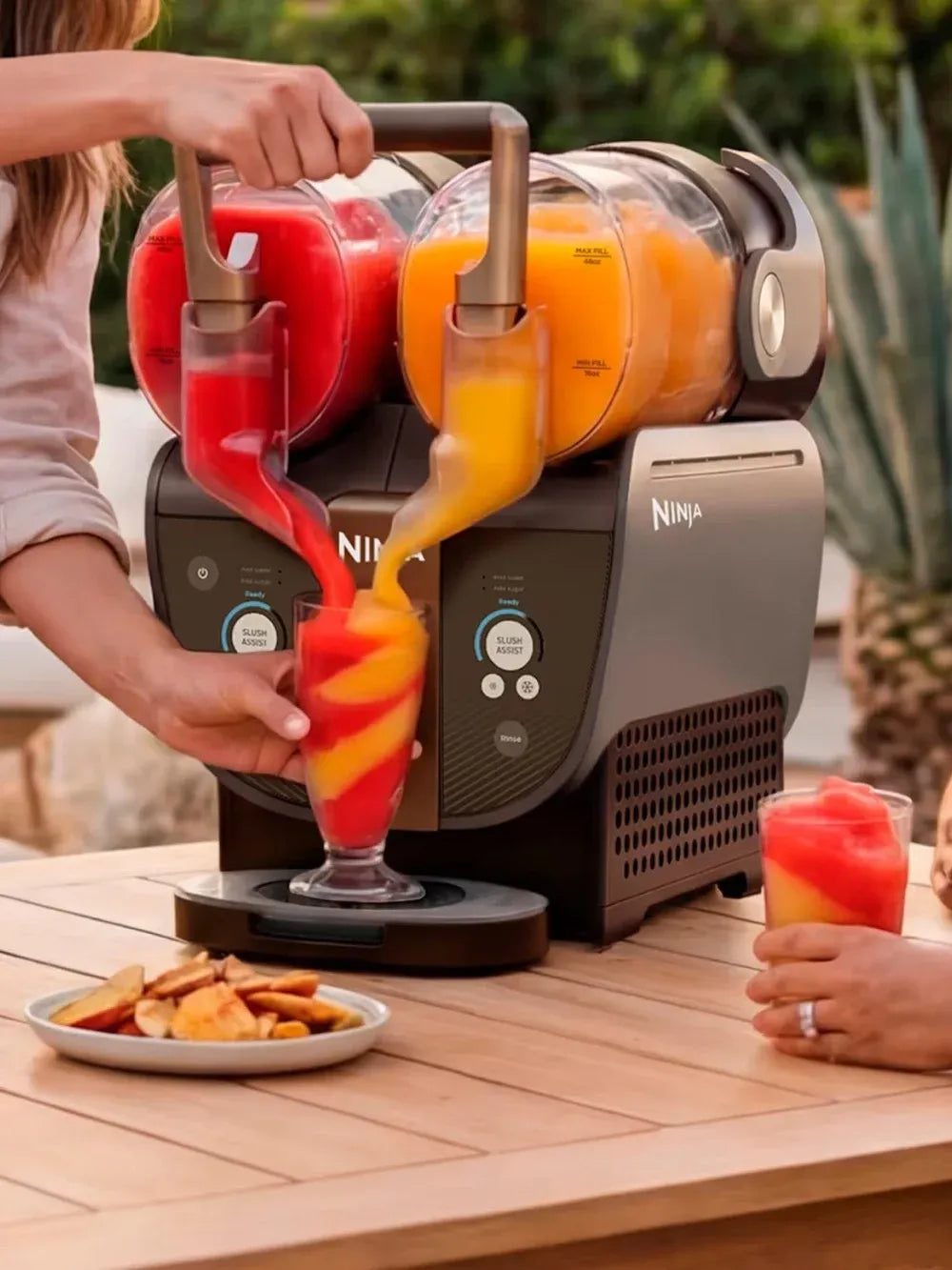 Ninja™ SLUSHi™ Twist Slushie Machine in blue, 10+ Servings